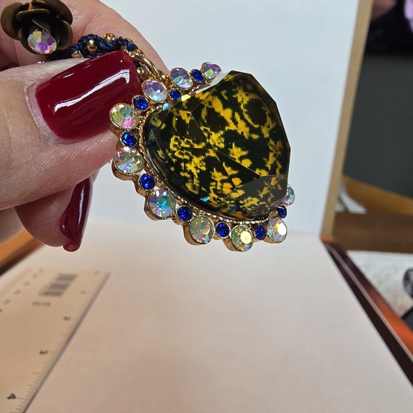 Betsey Johnson Gold and Navy CRYSTAL Heart Necklace with Iridescent Accents - Picture 12 of 12